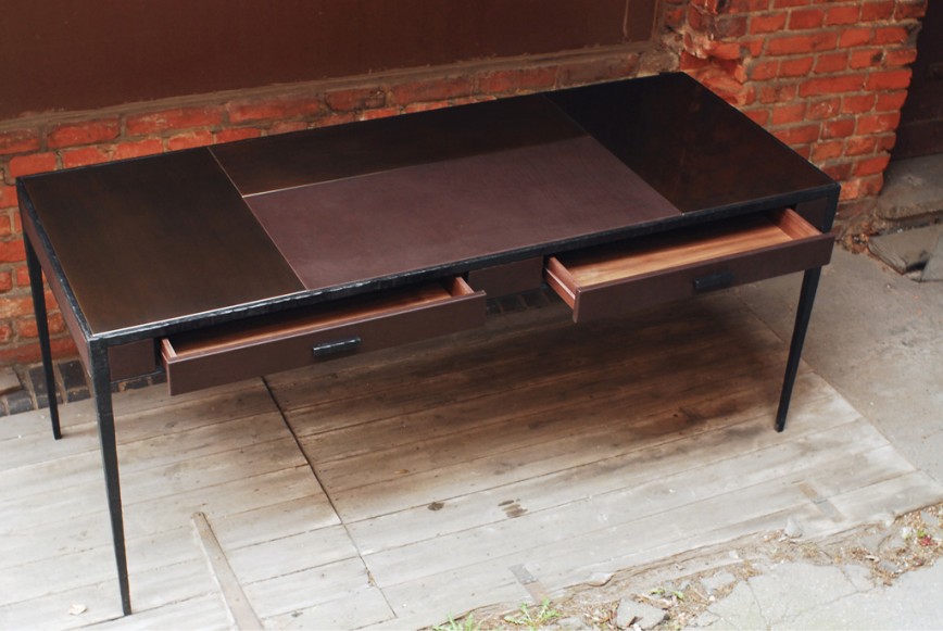 Desk Tabalta, Forged iron, bronze and Leather inserts