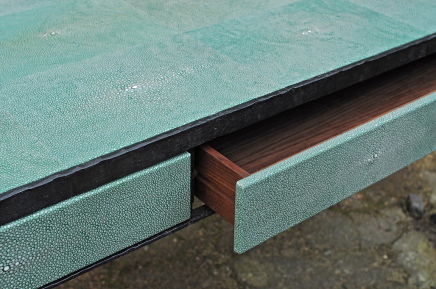 Desk_Tabalta_Galuchat-forged iron