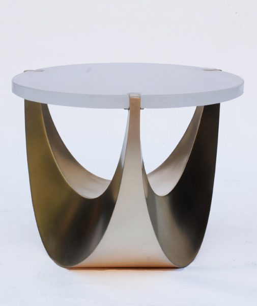 MELUT_sidetable_brass_patinated_glass_D70cm_pate de verre