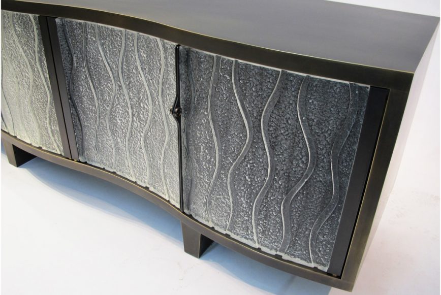 VOLNA_Sideboard_brass_glass_waves_detail